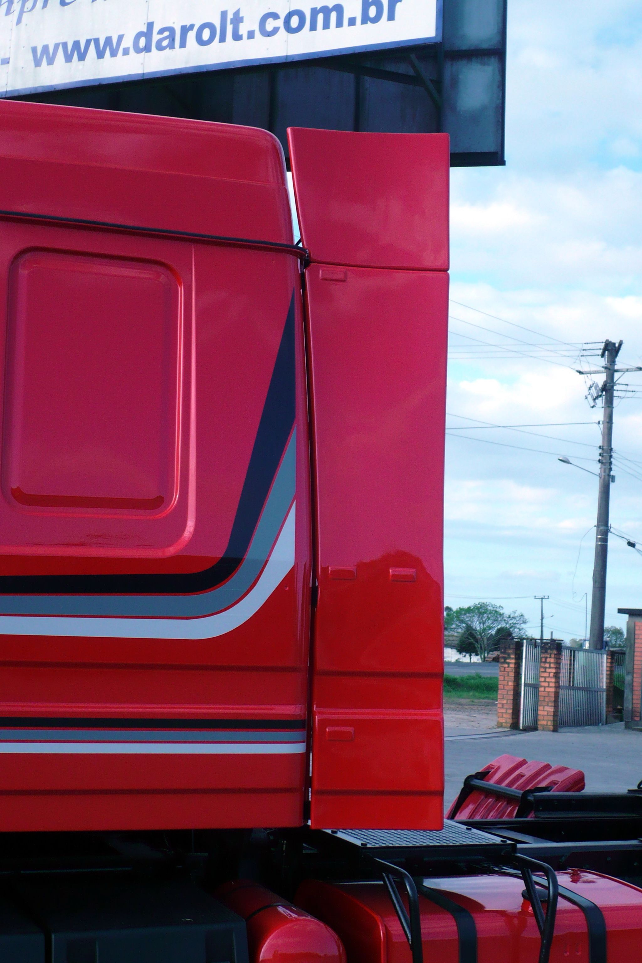 LATERAL CEGONHEIRO SCANIA 112/113 - Teto alto / Teto Baixo