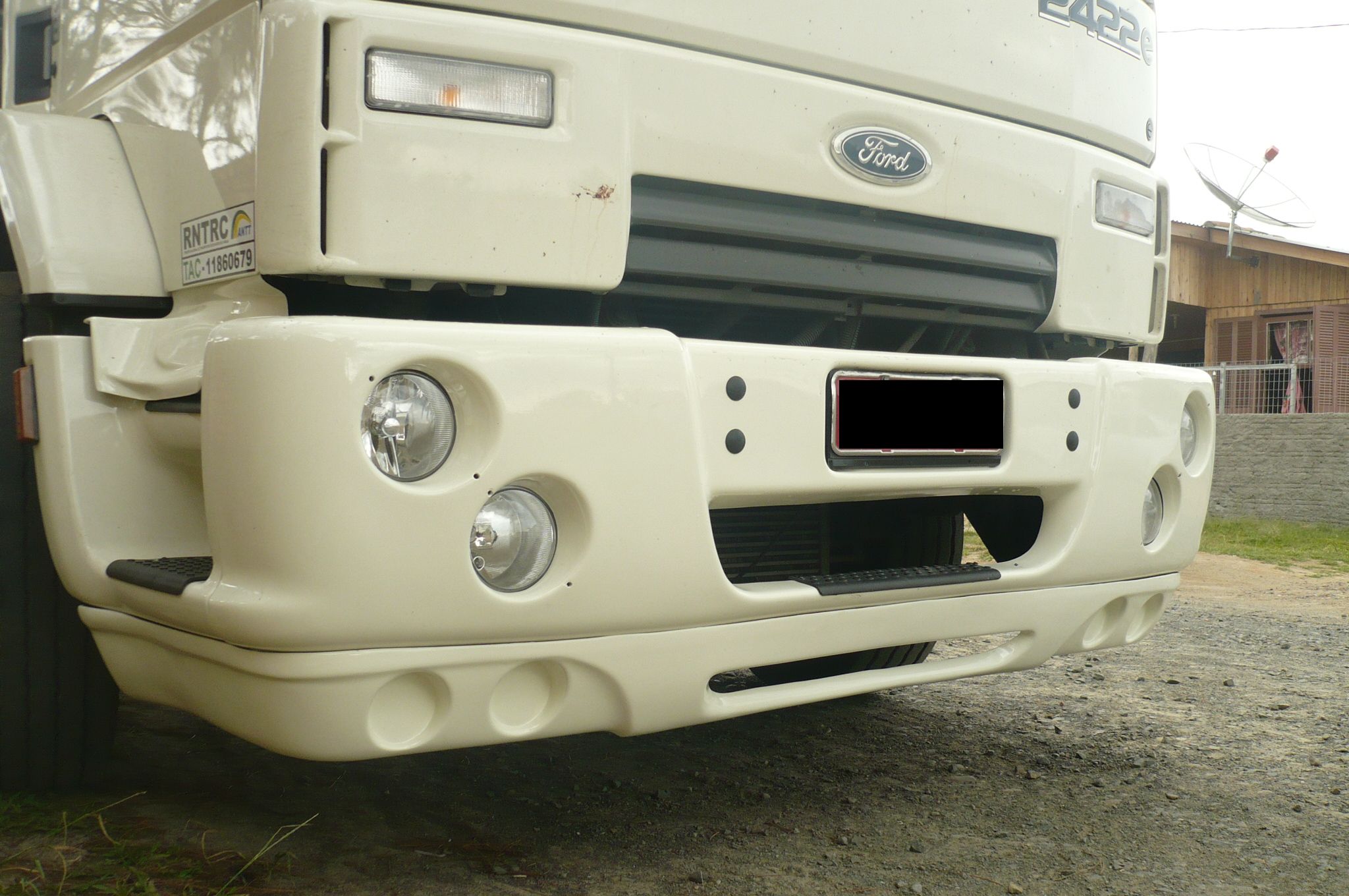 Parachoque Ford Cargo